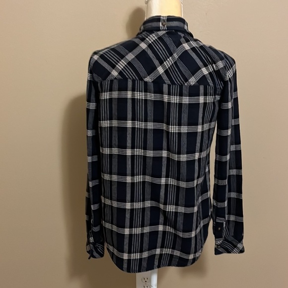 ABERCROMBIE & Fitch Navy and White Plaid Button Down Flannel Shirt Size XS - Picture 4 of 6